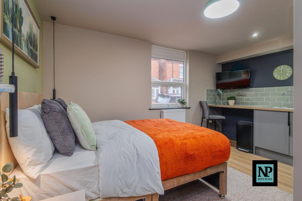 Main image of property: Alfred Street, Tamworth, B79