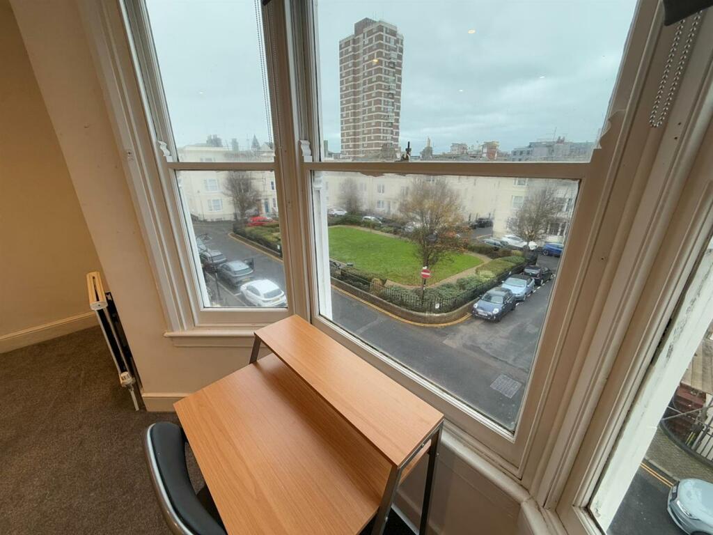 Additional property image - Clarence Square, Brighton