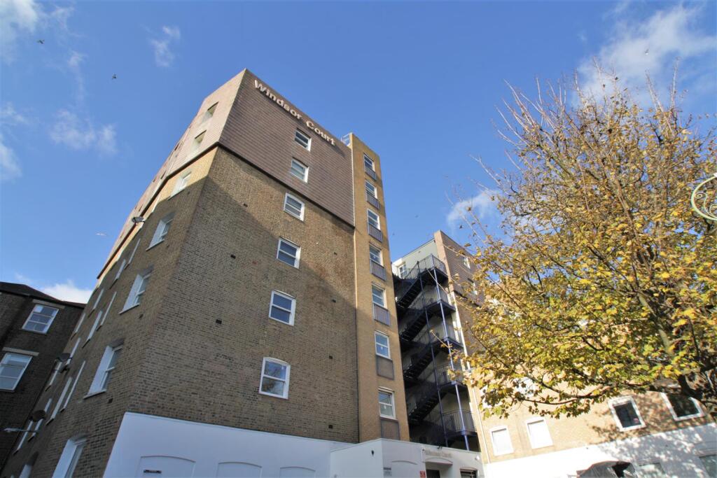 Main image of property: 37 Windsor Court, Windsor Street, Brighton