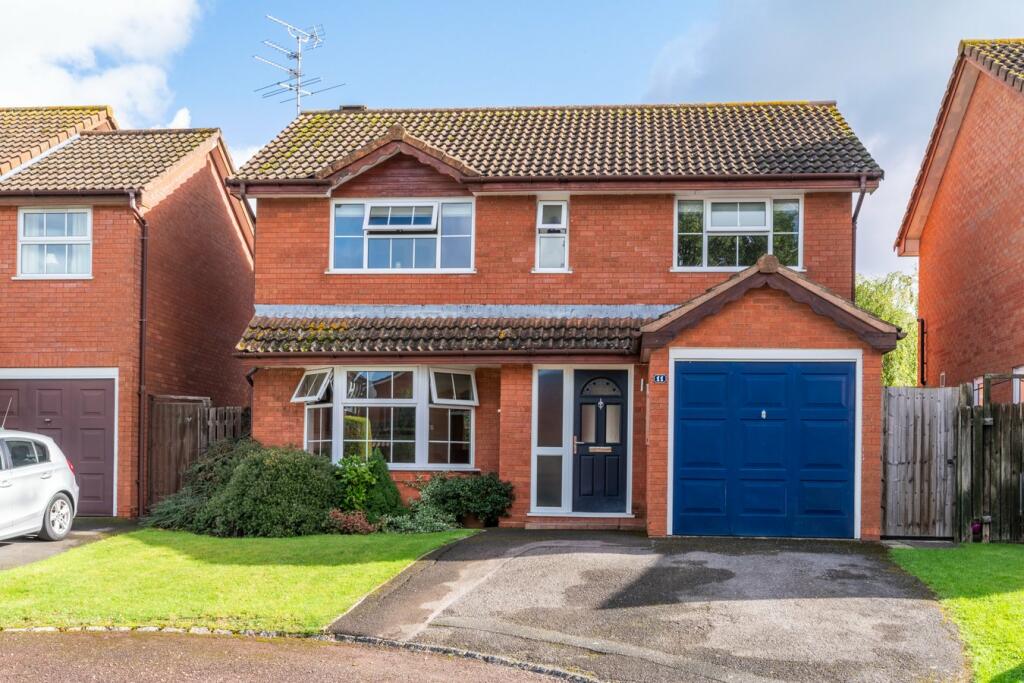4 bedroom detached house for sale in Cheriton Close, Up Hatherley