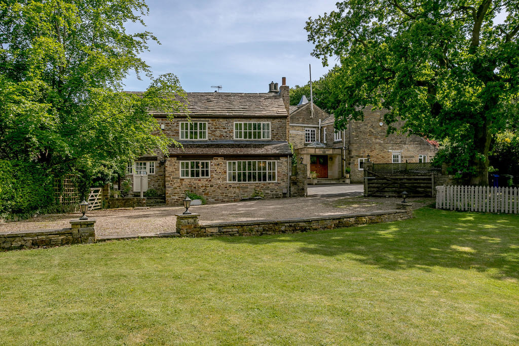 7 bedroom manor house for sale in Hillfoot Road, Totley, Sheffield, S17