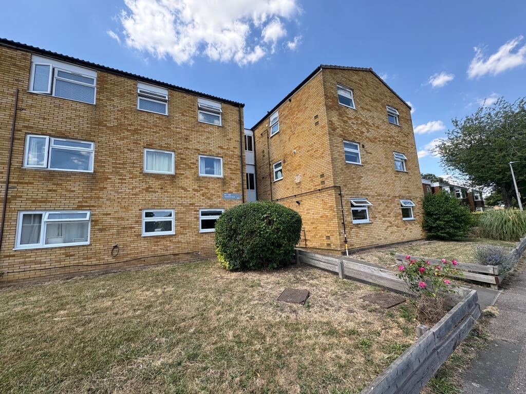 Main image of property: Yarmouth Road, SG1