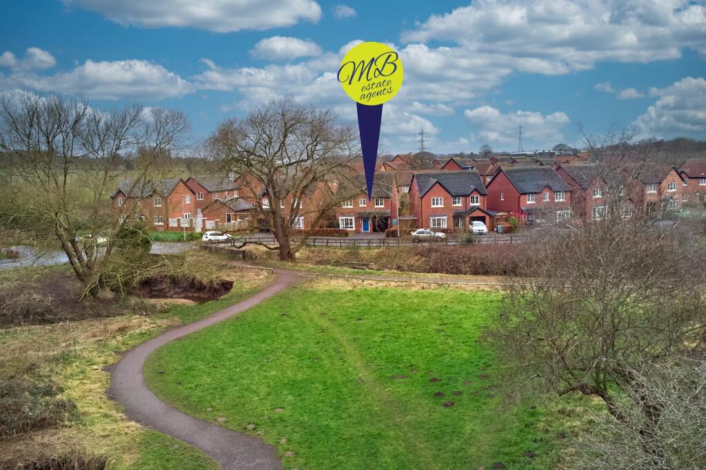 4 bedroom detached house for sale in Hall Drive, Alsager, Cheshire, ST7 2UD, ST7