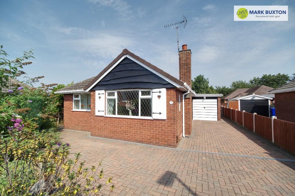 3 bedroom detached bungalow for sale in Sidcot Place, Sneyd Green