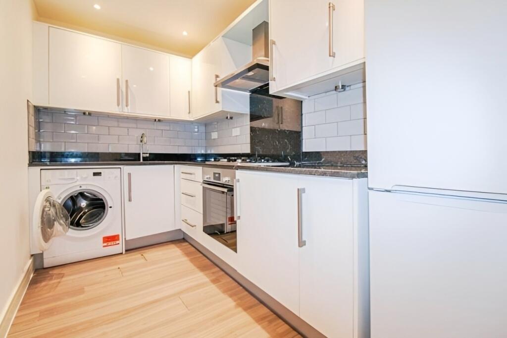 Main image of property: London Road Croydon CR0
