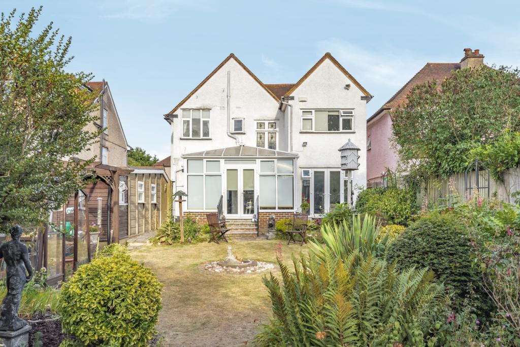 4 bedroom detached house for sale in The Grove West Wickham BR4