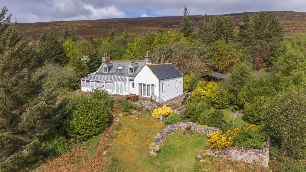 Main image of property: 98 Laid, Loch Eriboll, Lairg, Sutherland,  IV27 4UN