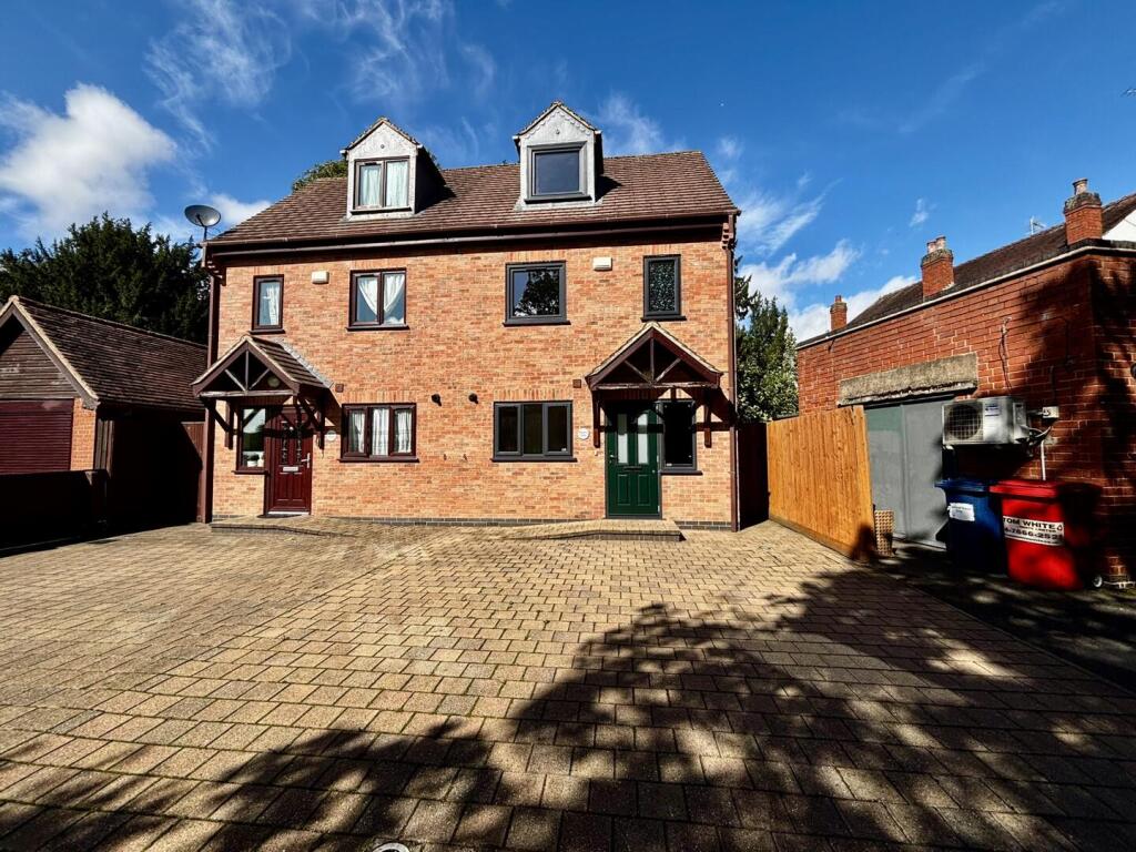 Main image of property: Brook Lane, Nuneaton