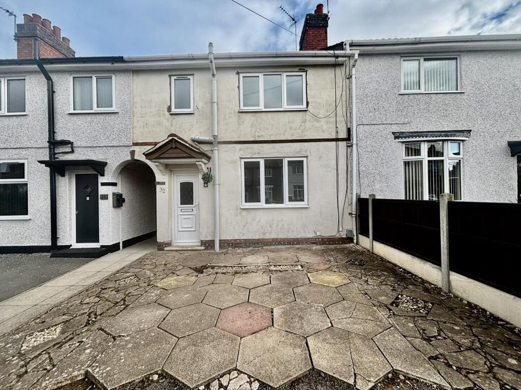 Main image of property: 32 Knightsbridge Avenue, Bedworth