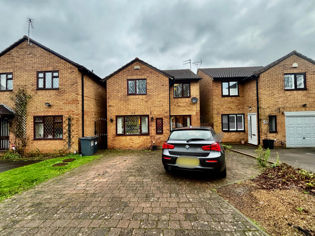 Main image of property: 54 Ashleigh Drive, Nuneaton
