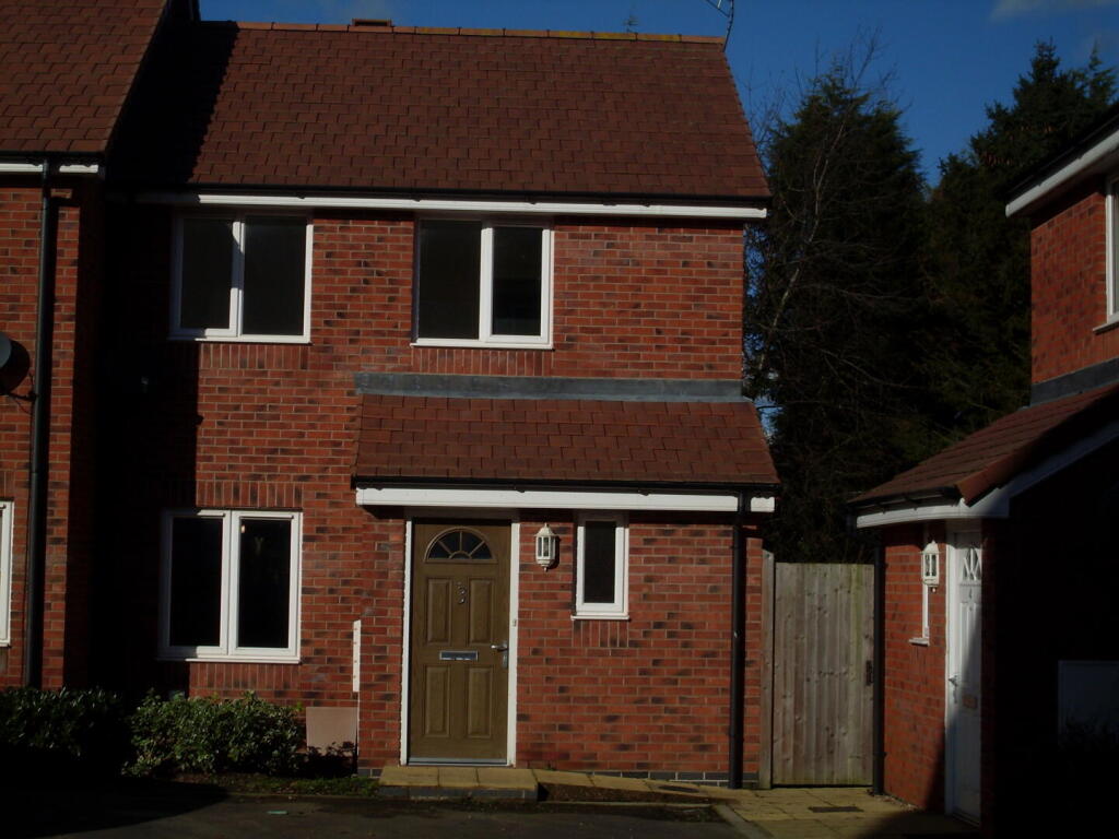 Main image of property: 3 Lionel Close, Nuneaton