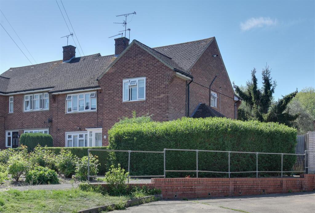 Main image of property: Danbury Road, Loughton