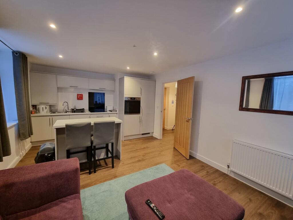 Main image of property: The Globe, 81 Northgate