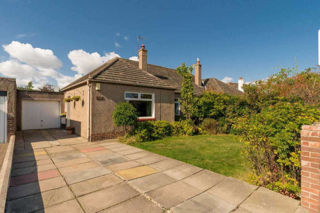 3 bedroom semi-detached bungalow for sale in 119 Drum Brae South, Corstorphine, Edinburgh, EH12 8TL, EH12