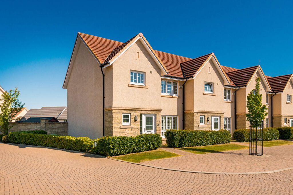 Main image of property: 10 Portmore Drive, Edinburgh, EH16 6FN