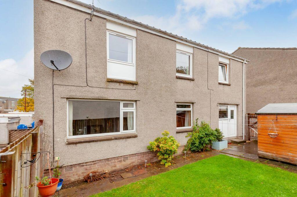 Main image of property: 33 Syme Place, Rosyth, KY11 2SQ