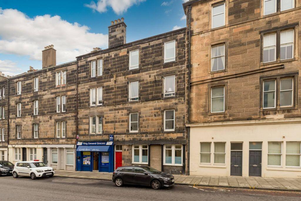 Main image of property: 6/2 Newhaven Road, Edinburgh, EH6 5PU