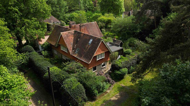 Main image of property: The Ridgeway, Boars Hill