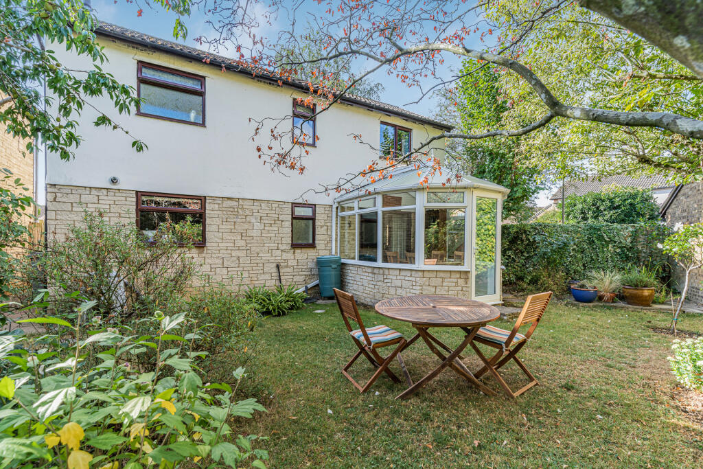Main image of property: Dovehouse Close, Eynsham, Oxfordshire