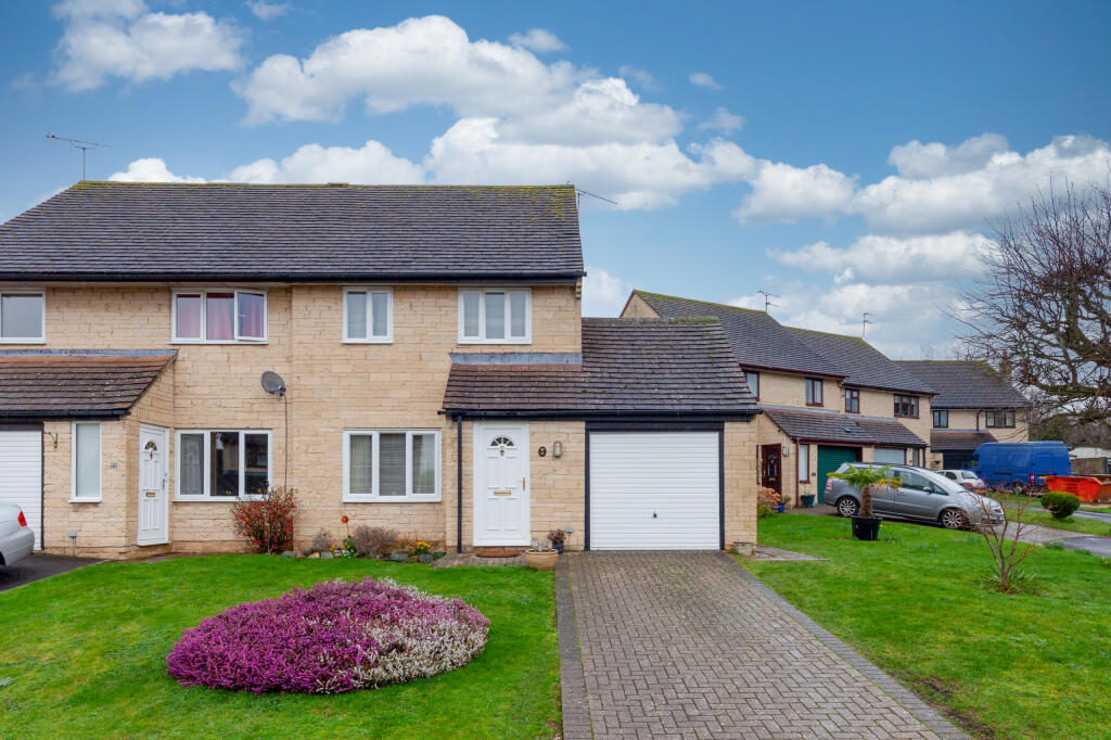 Main image of property: Oxlease, Witney, Oxfordshire