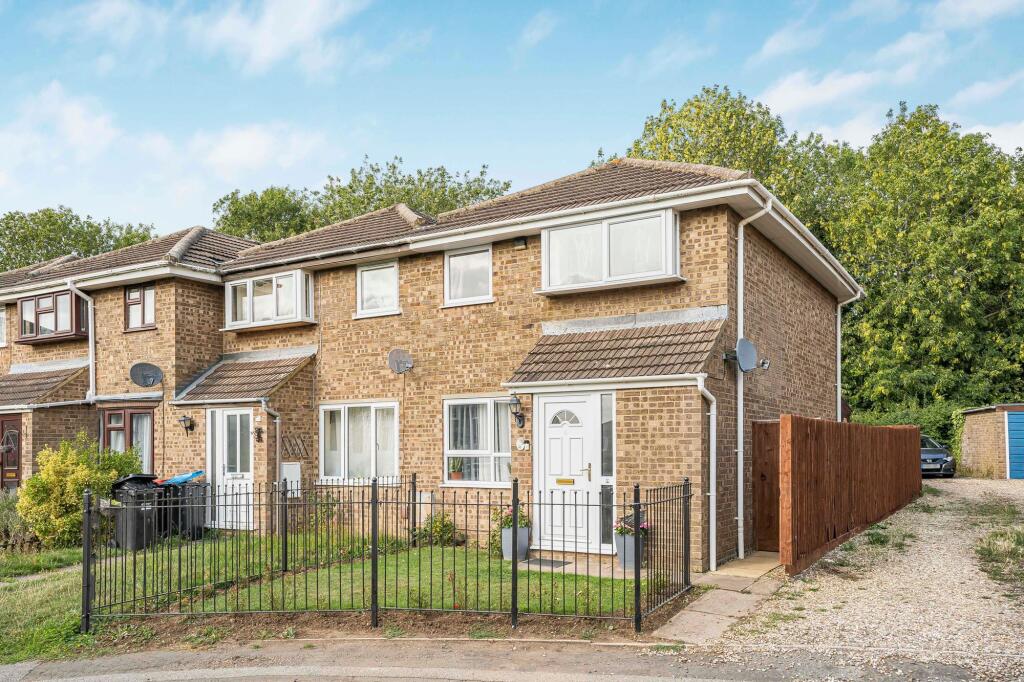 Main image of property: Elmhurst Close, Furzton, MK4