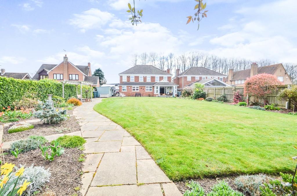 5 bedroom detached house for sale in Limetree Avenue, Bilton, Rugby, CV22