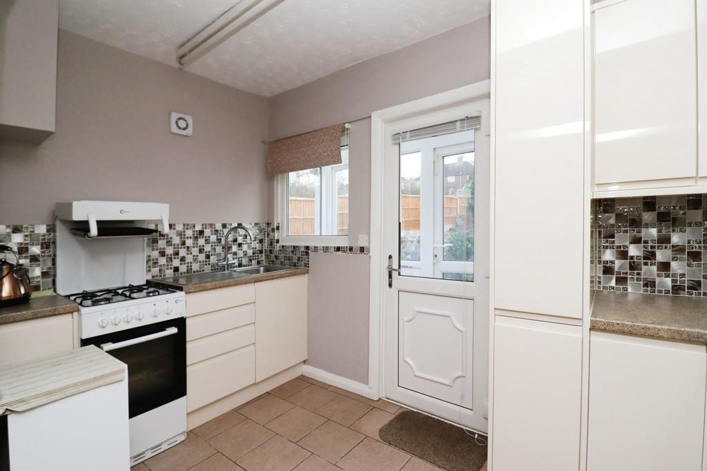 3 bedroom semidetached house for sale in Bilton Road, Rugby, CV22