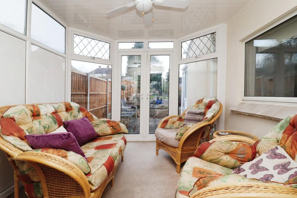 3 bedroom semidetached house for sale in Bilton Road, Rugby, CV22