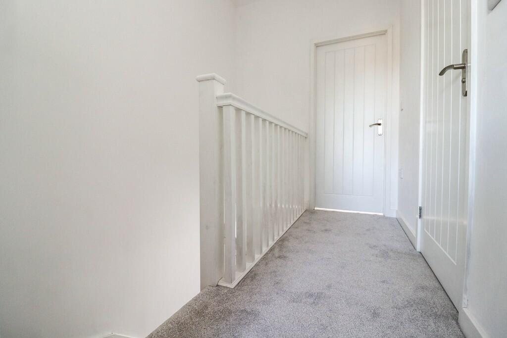 2 bedroom terraced house for sale in Claremont Road, Rugby, CV21