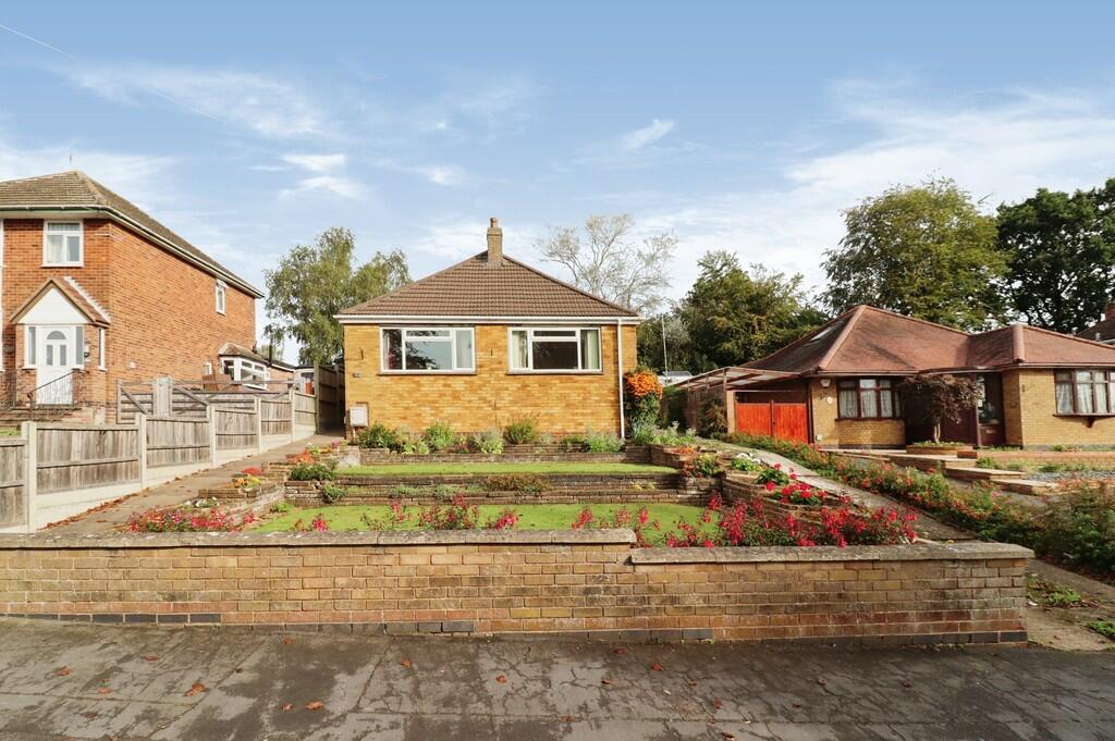 3 bedroom detached bungalow for sale in Lower Hillmorton Road, Rugby, CV21