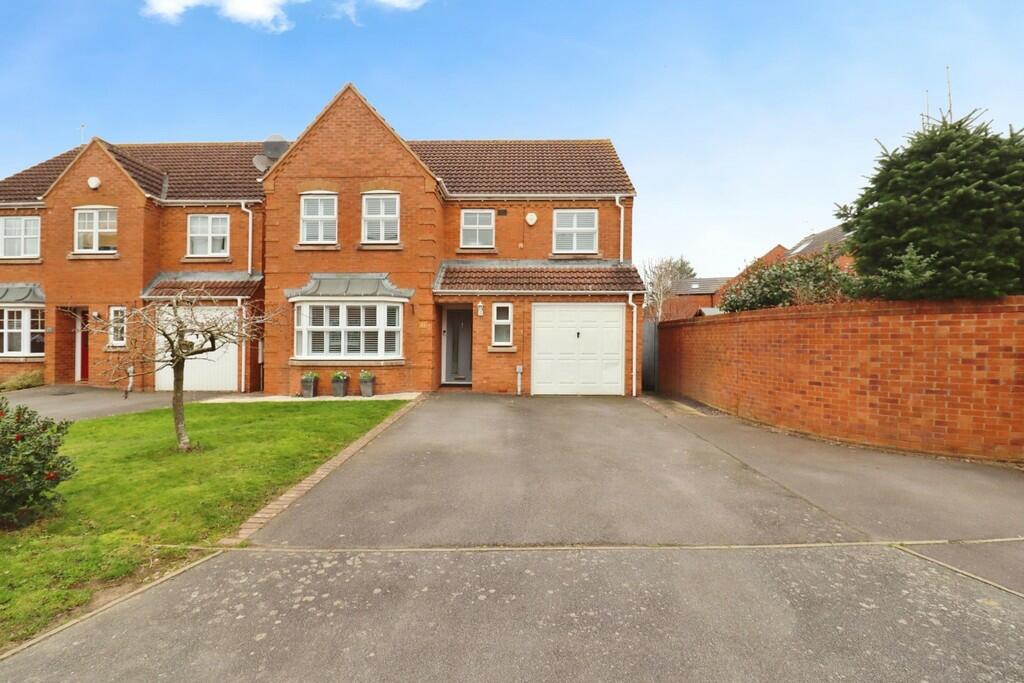 4 bedroom detached house for sale in Judith Way, Cawston, Rugby, CV22