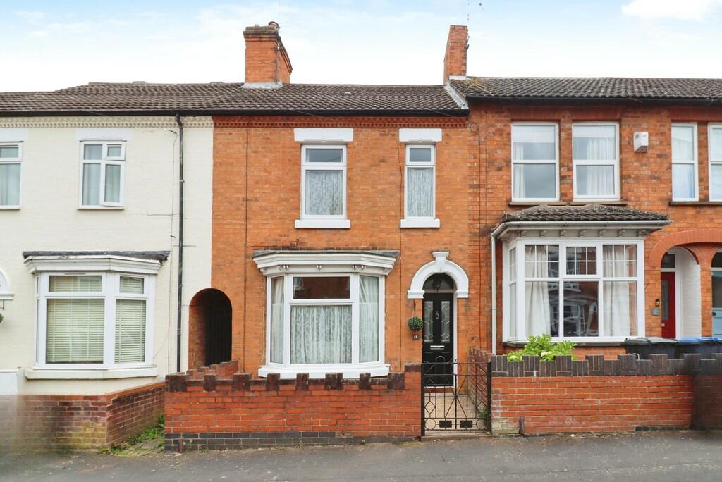 2 bedroom terraced house for sale in Windsor Street, Rugby