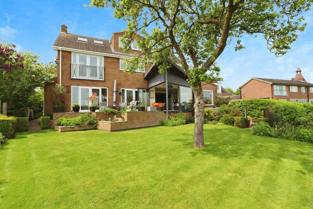 5 bedroom detached house for sale in Pudding Bag Lane, Thurlaston