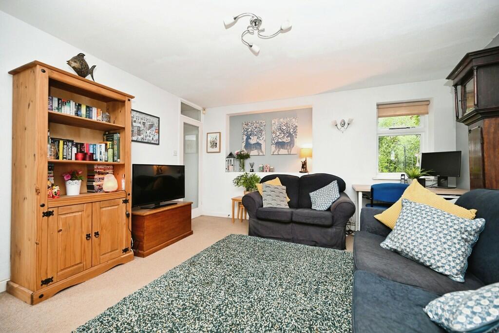 Additional property image - Cawston Lane, Dunchurch