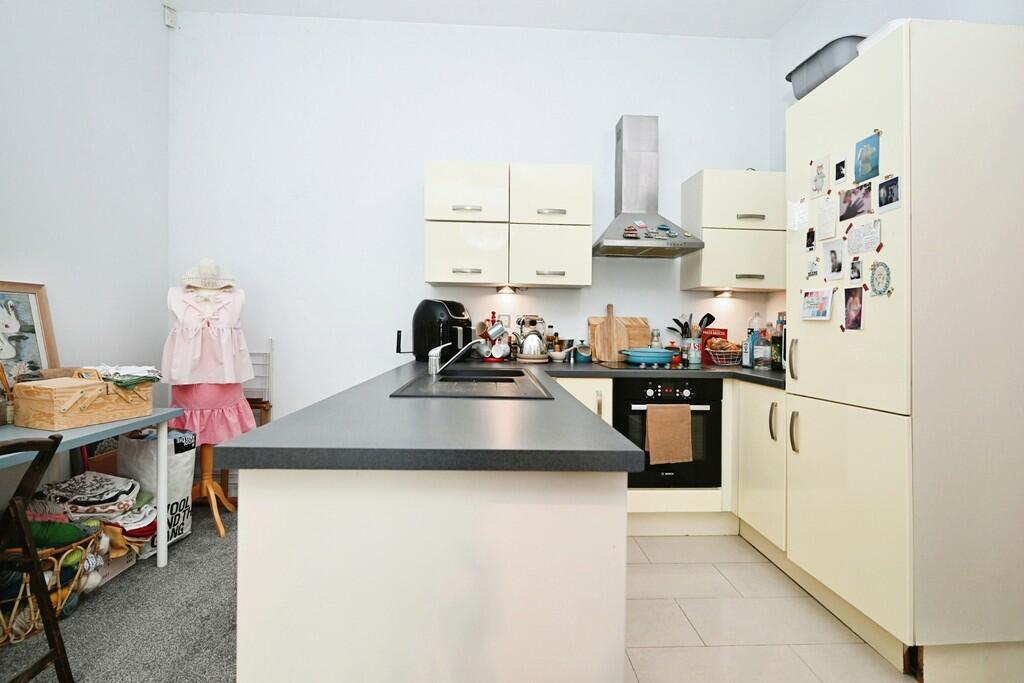 Additional property image - Tresham House, Guys Common