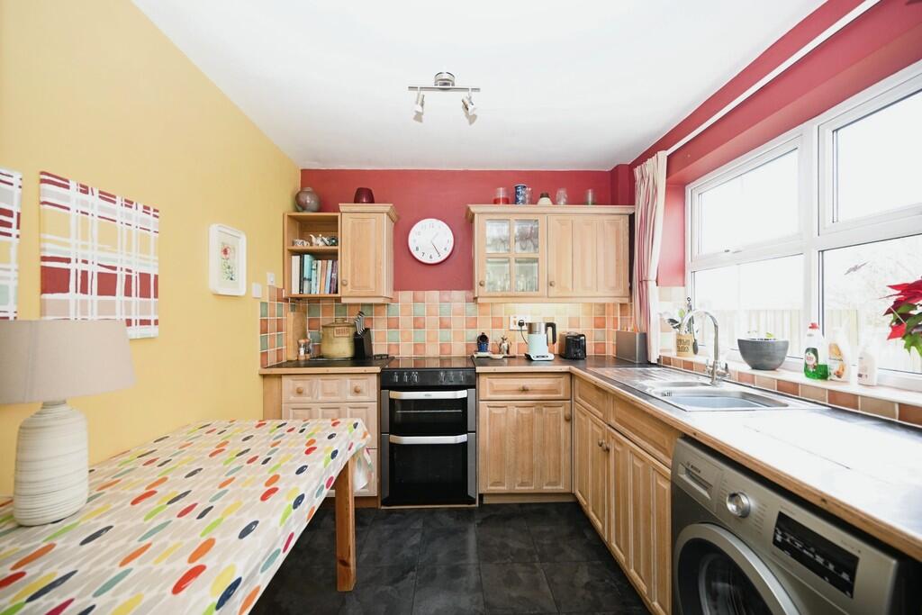 Additional property image - Hazelwood Close, Dunchurch, Rugby