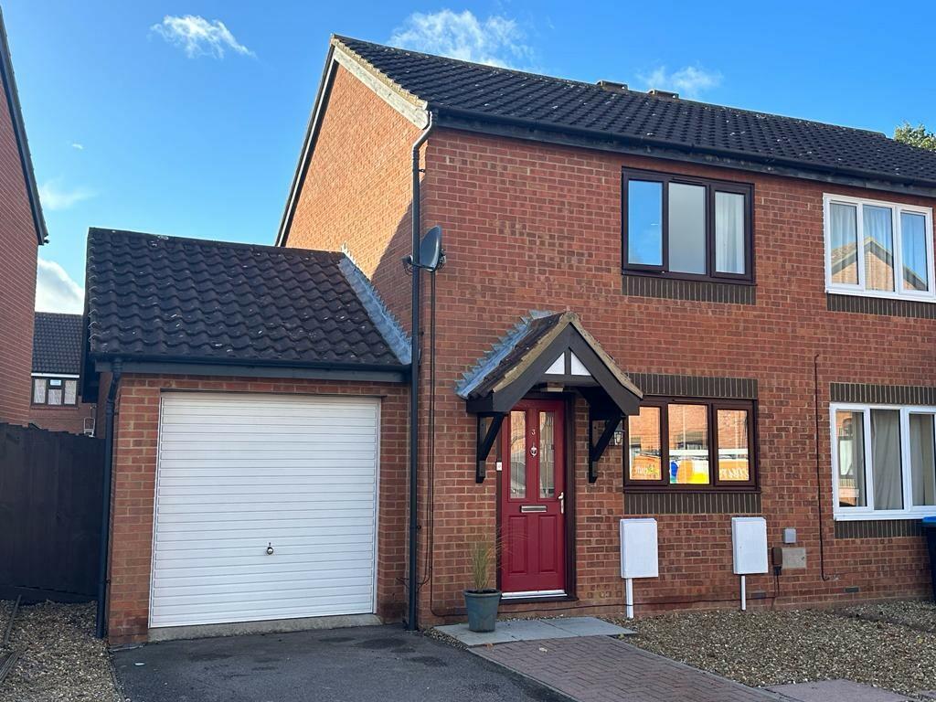 2 bedroom semidetached house for sale in Gabriel Close, BROWNS WOOD MK7
