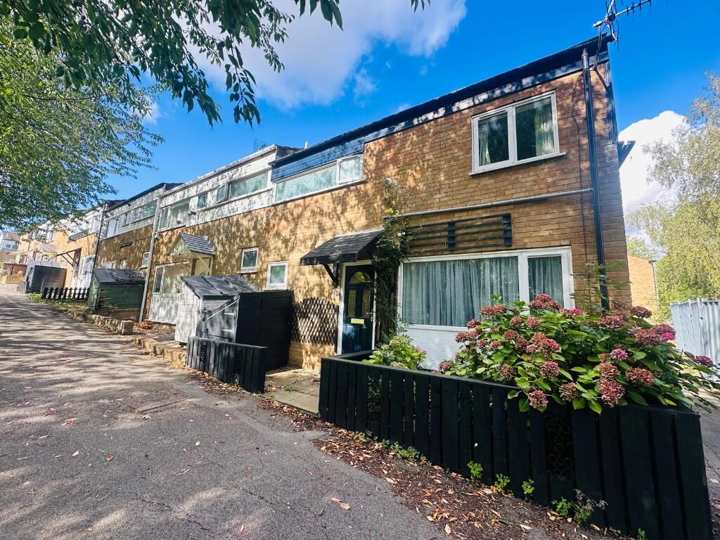 Main image of property: Broad Dean, EAGLESTONE MK6