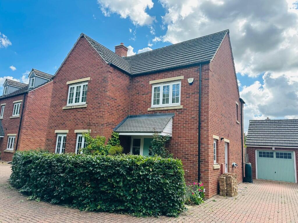 Main image of property: Greenell Close, DEANSHANGER MK19