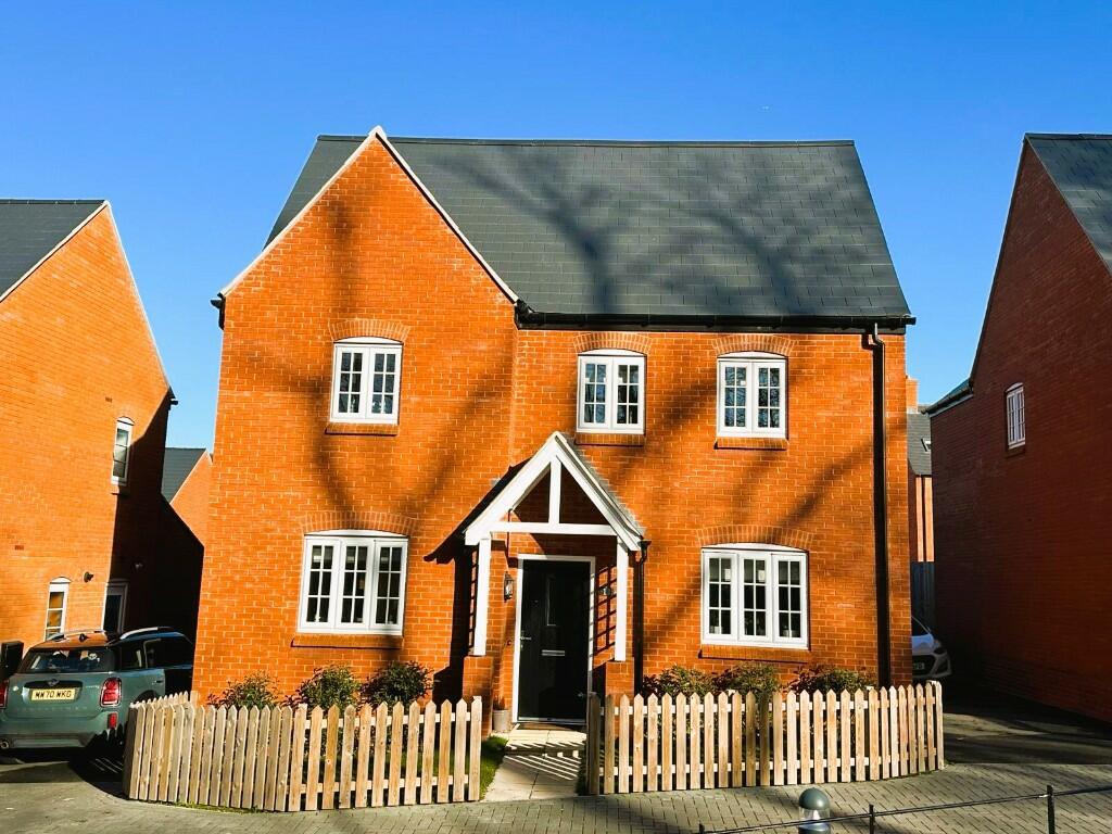 Main image of property: Newbury Street, TOWCESTER, Northamptonshire, NN12