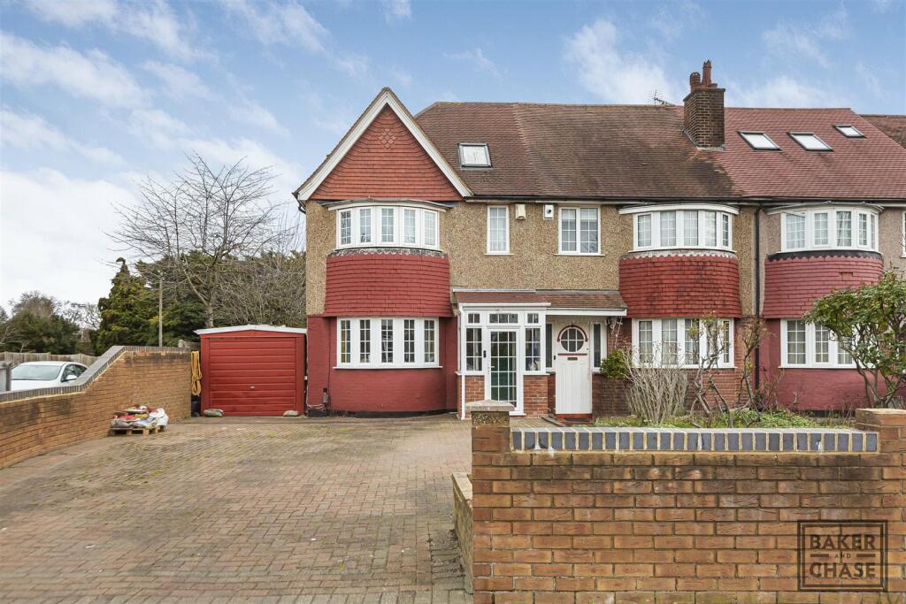 Main image of property: Park Avenue, Enfield