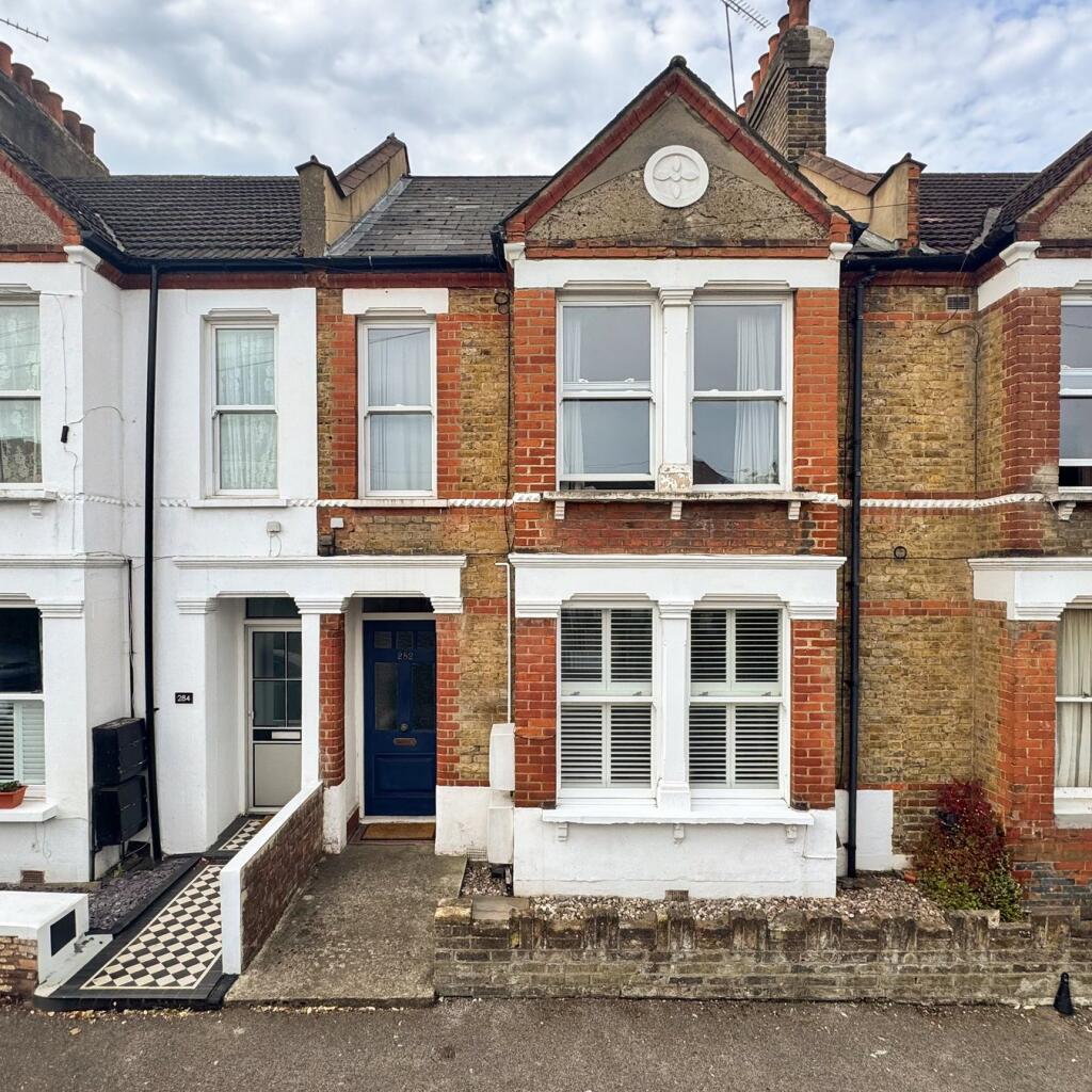 Main image of property: Leahurst Road, London, SE13