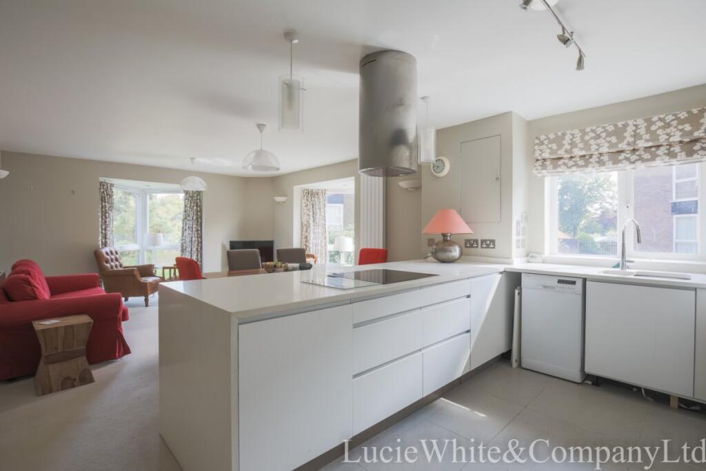 Main image of property: Stoneydeep, Teddington