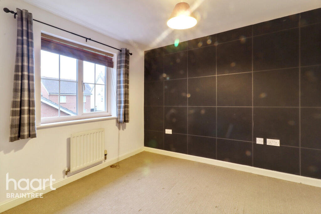 Main image of property: Braiding Crescent, Braintree