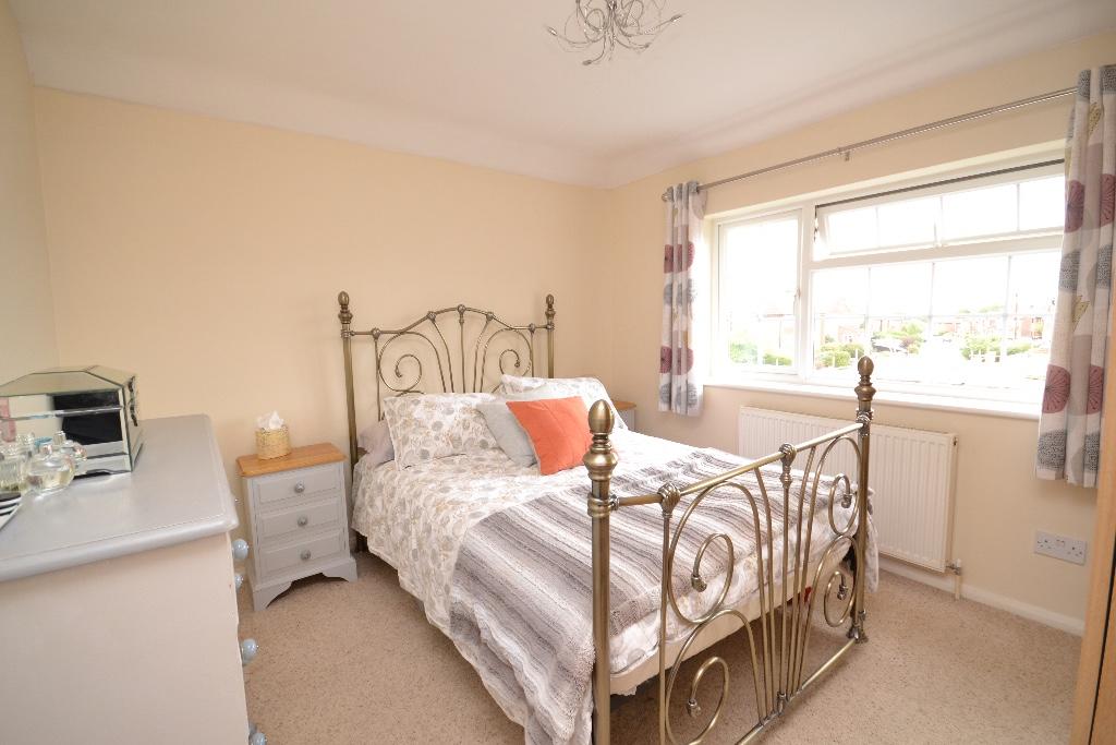 3 bedroom detached house for sale in Prestwick Drive,