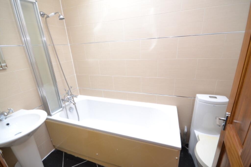 Additional property image - Riverside, Bishop's Stortford, Hertfordshire, CM23