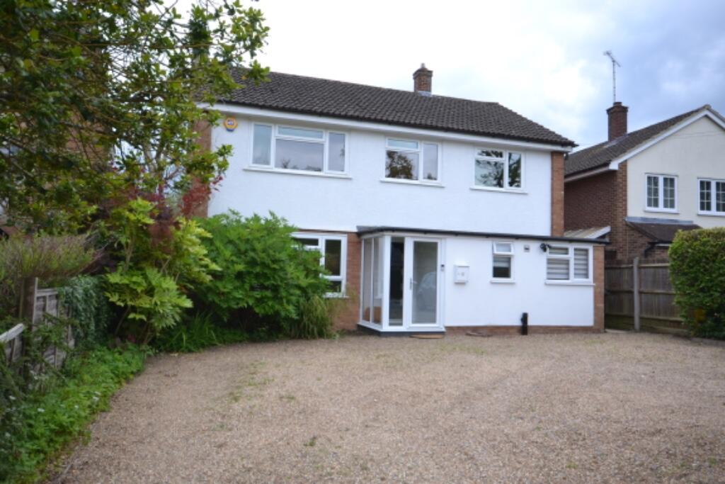 4 bedroom detached house for sale in Havers Lane, Stortford