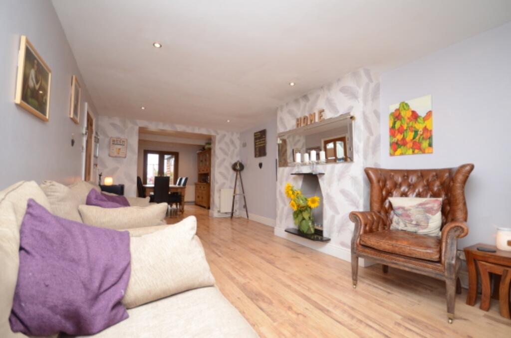 Additional property image - Field View The Street, Sheering