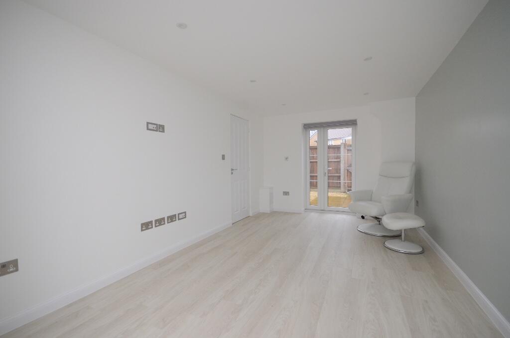 Additional property image - Davey Road, Bishop's Stortford, Hertfordshire, CM23