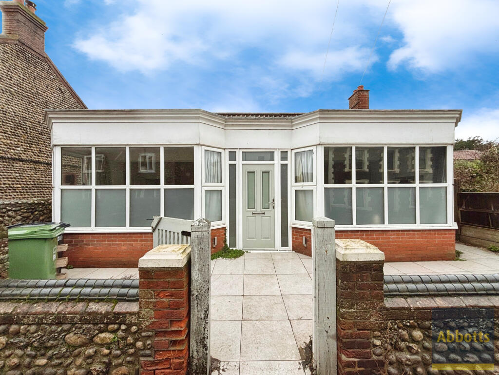 Main image of property: East Runton, NR27 9NX